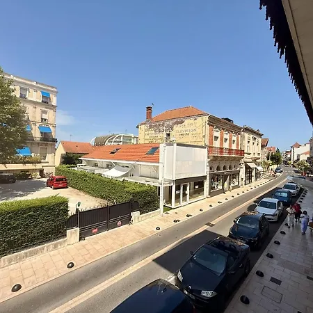 Апартаменты Centre : T2 Equipe A 150m De La Avec Loggia Et Parking Securise - Fr-1-433-5 Аркашон