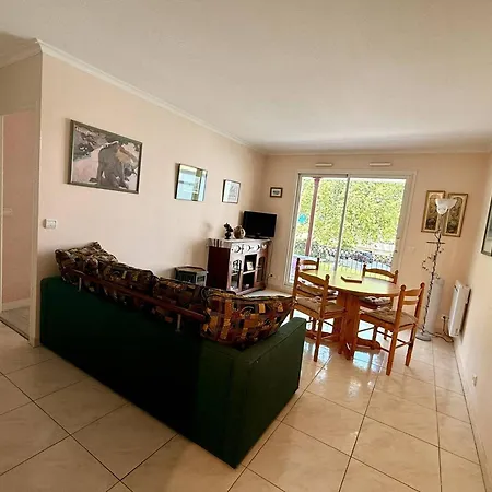 Centre : T2 Equipe A 150m De La Avec Loggia Et Parking Securise - Fr-1-433-5 Arcachon
